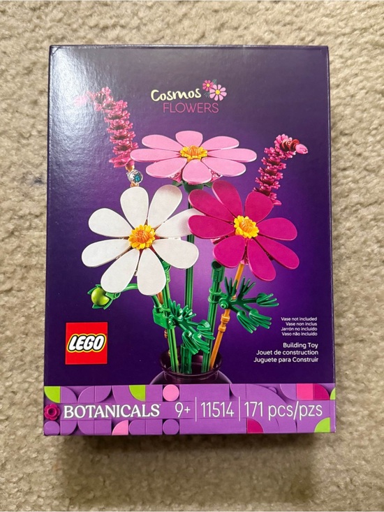 Lego Other - LEGO Botanicals Cosmos Flowers Set #11514 (Brand New)